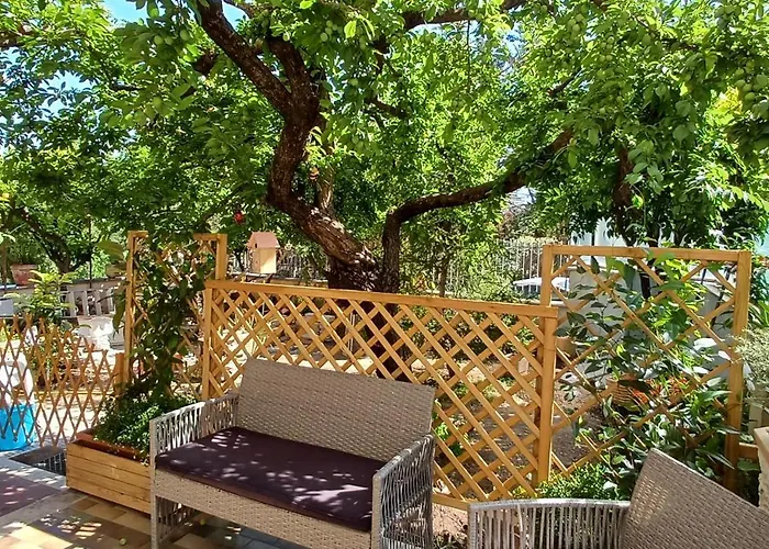 Apartment Vicino Metro Per Centro E Vaticano - Il Giardino Dell'eden 10 *